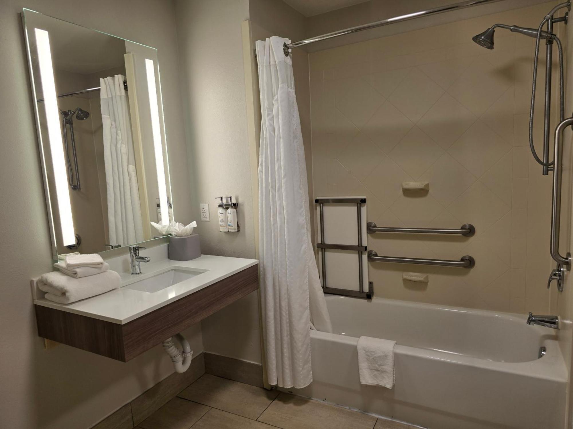 Holiday Inn Express & Suites - Smithfield/Selma By Ihg Exterior foto