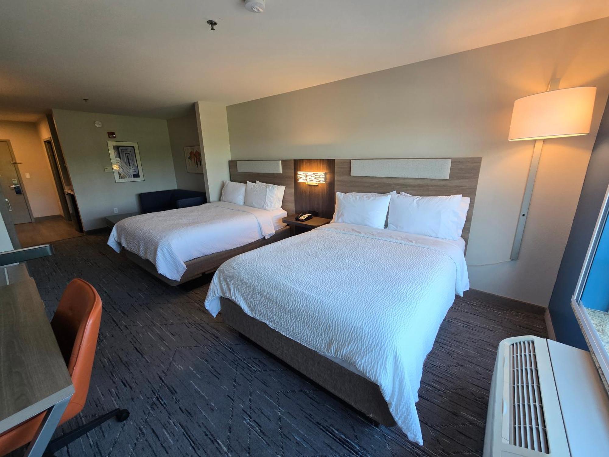 Holiday Inn Express & Suites - Smithfield/Selma By Ihg Exterior foto
