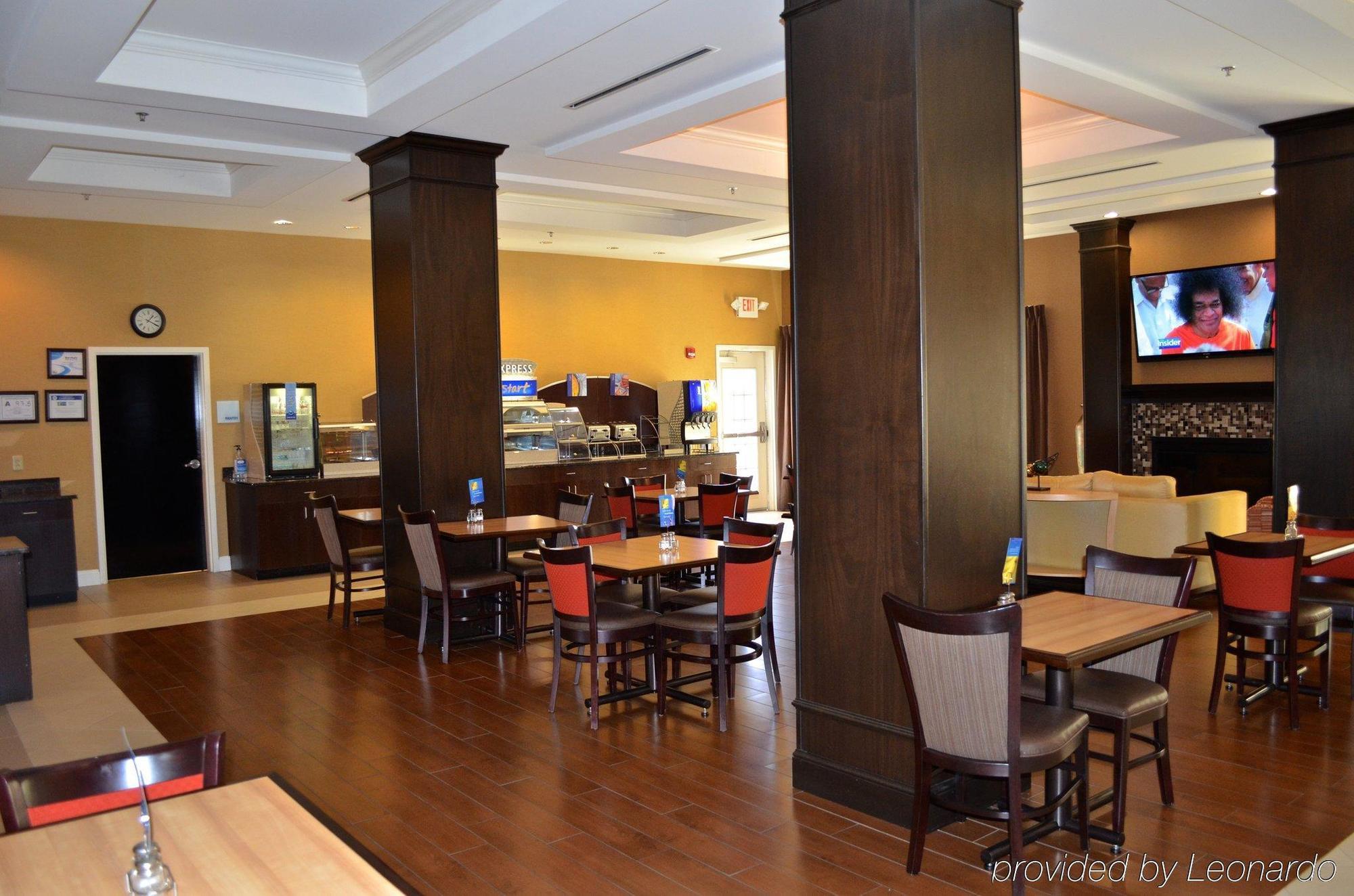 Holiday Inn Express & Suites - Smithfield/Selma By Ihg Exterior foto